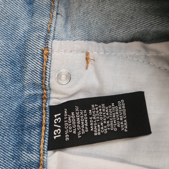 Celebrity Pink Cutoff Medium Wash Buttonfly Shorts - Picture 4 of 5